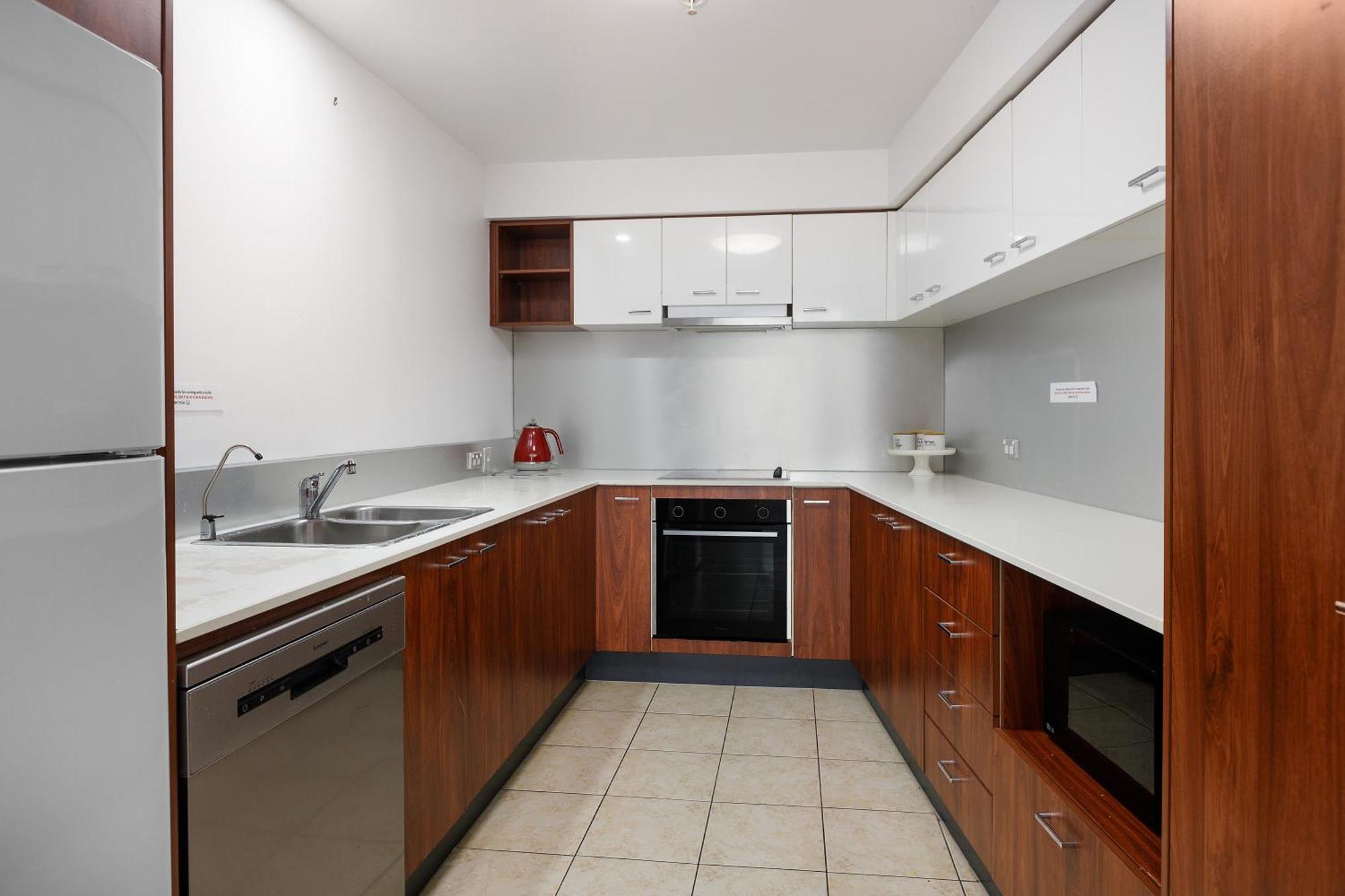 Surfers Paradise Getaway Amazing Amenities Apartment