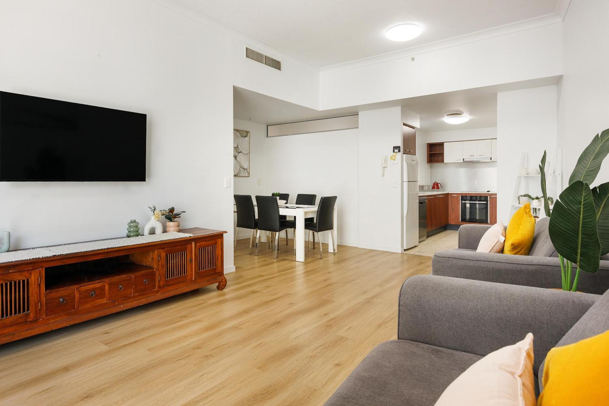 Surfers Paradise Getaway Amazing Amenities Apartment