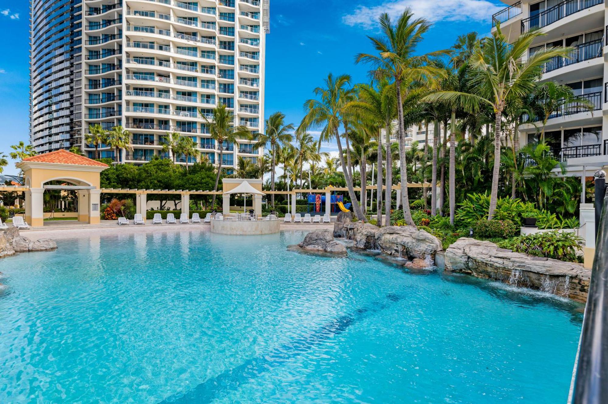 Surfers Paradise Getaway Amazing Amenities Gold Coast