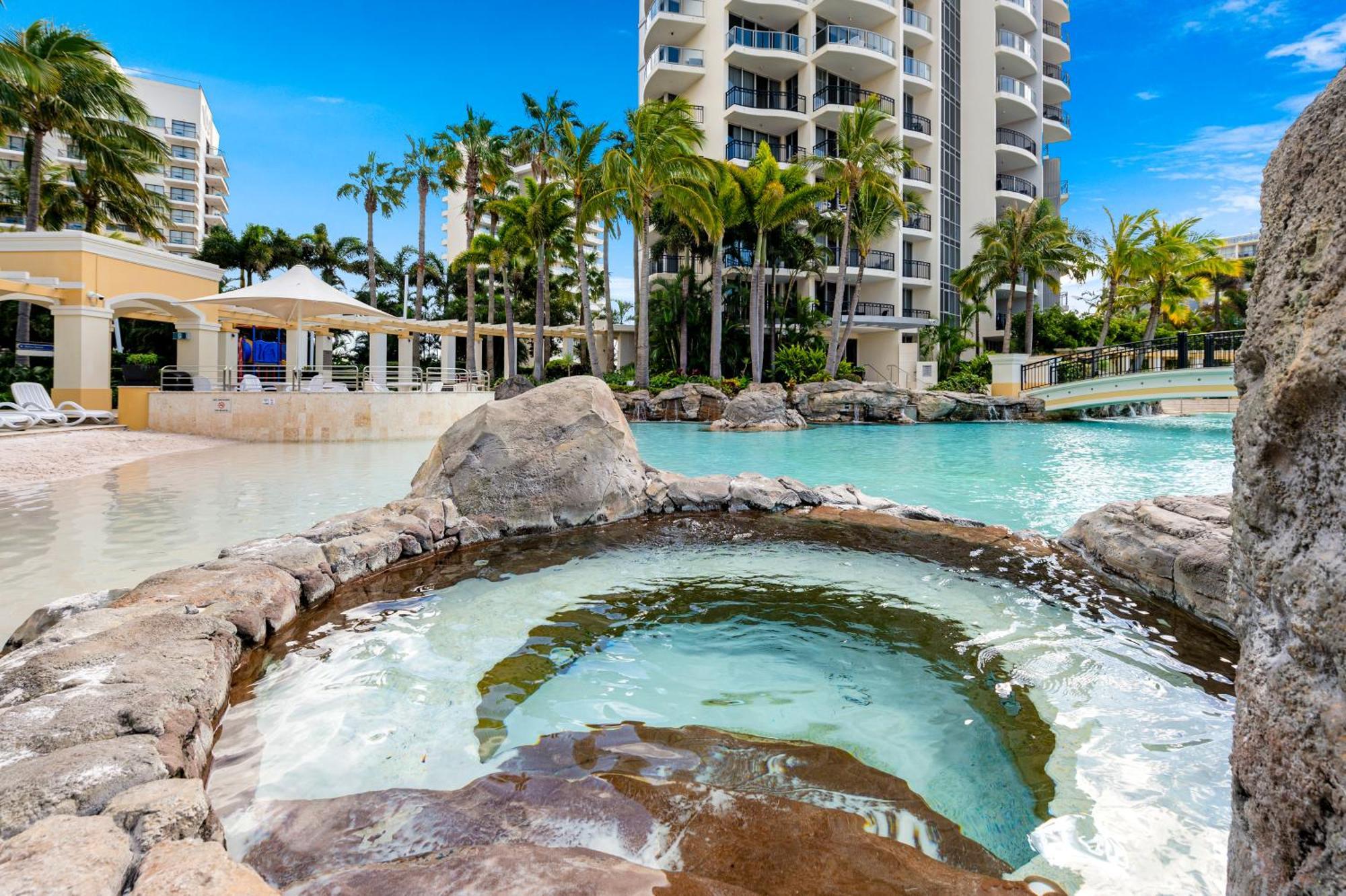 Surfers Paradise Getaway Amazing Amenities Apartment *